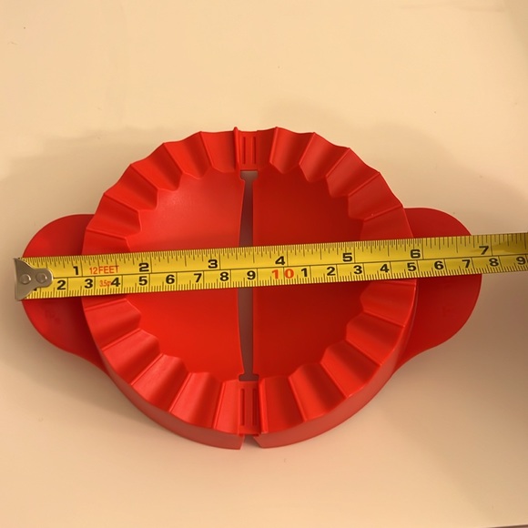 Tupperware pastry sealer - Picture 3 of 6